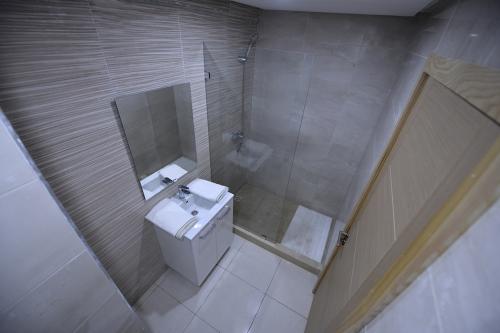 MON2626
