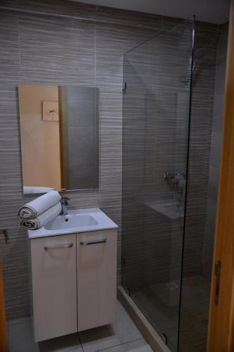 MON2711